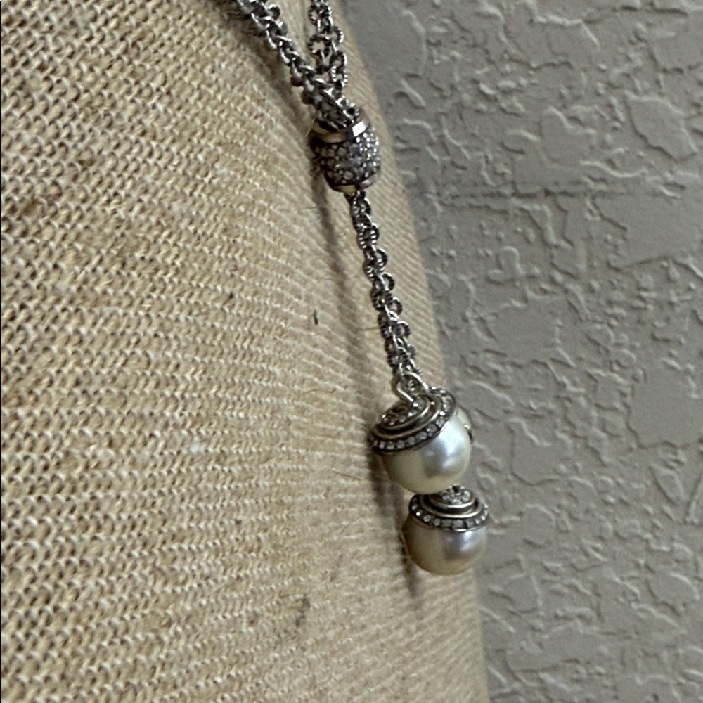 Brighton Silver-Tone Necklace with Pearl Drops and Crystal Accent vintage - Picture 4 of 5
